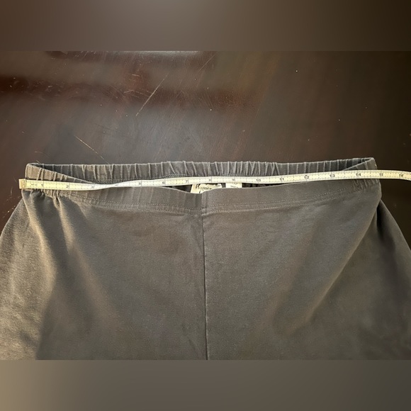 Women With Control | Capri Pant | Grey | 1XP - Picture 4 of 7